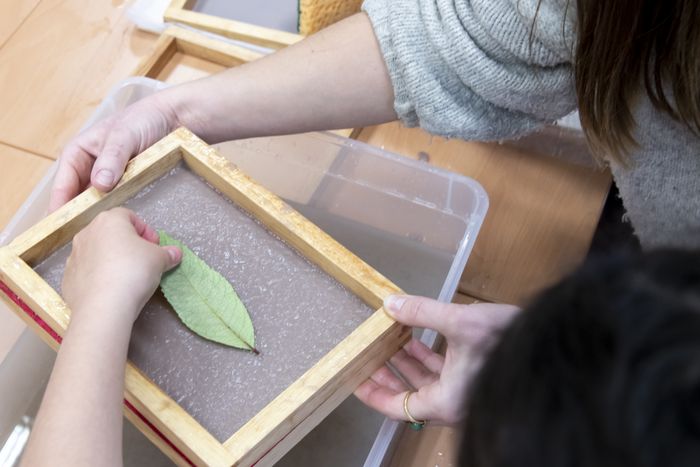 « Fabrique ton papier recyclé », atelier créatif et éco-responsable, Photo : ©ADHG/CD31 · OpenAgenda