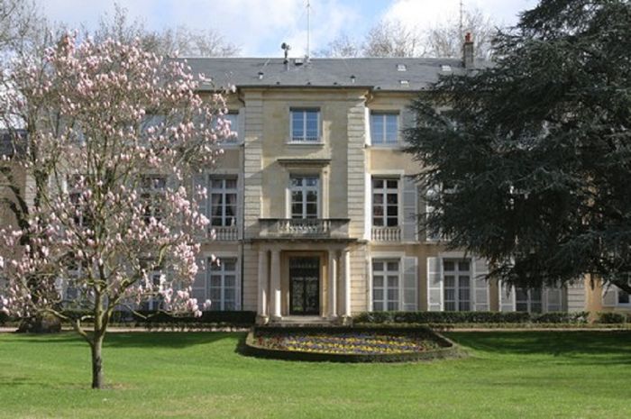 Visites guidées de la préfecture de la Nièvre