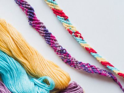 Atelier tressage de bracelets