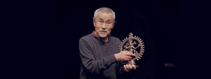 Quatre questions à Yoshi Oida, de Maxime Kurvers
