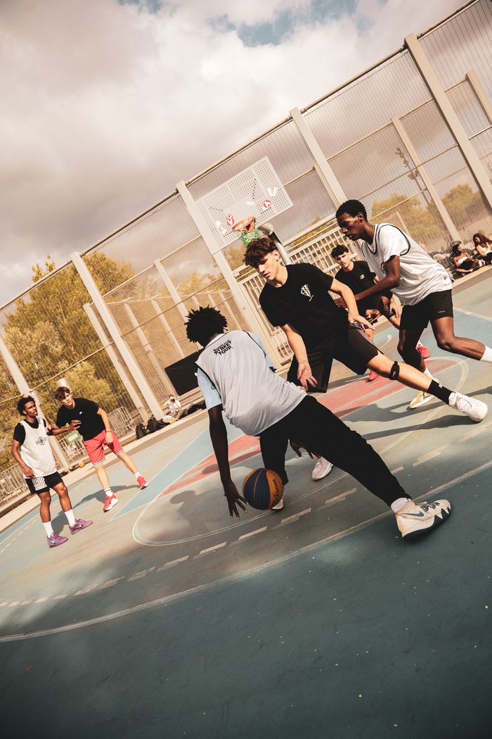 STREET TOUR - QUAI DES SPORTS