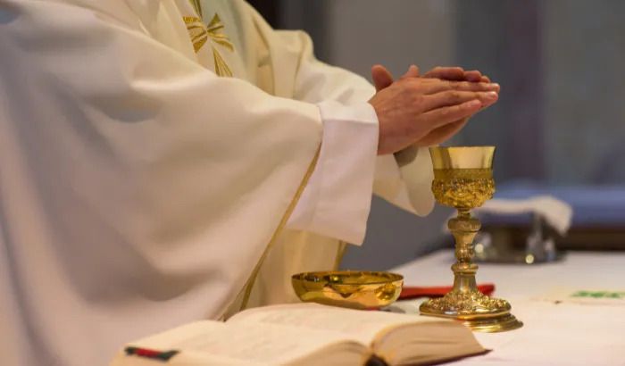 Pourquoi la messe a-t-elle changé ? Comprendre la réforme liturgique