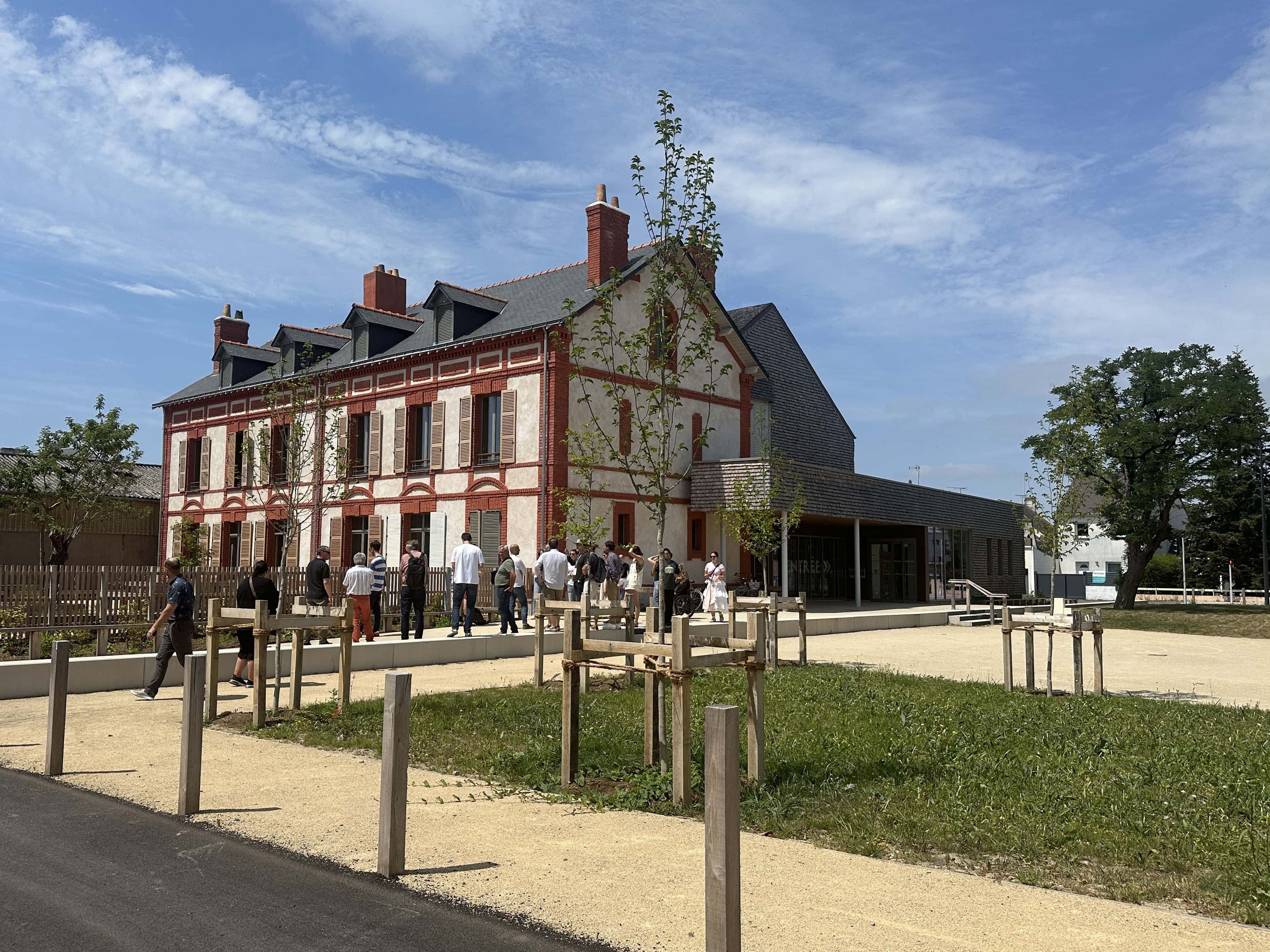 Visite architecturale commentée de la médiathèque de Trignac