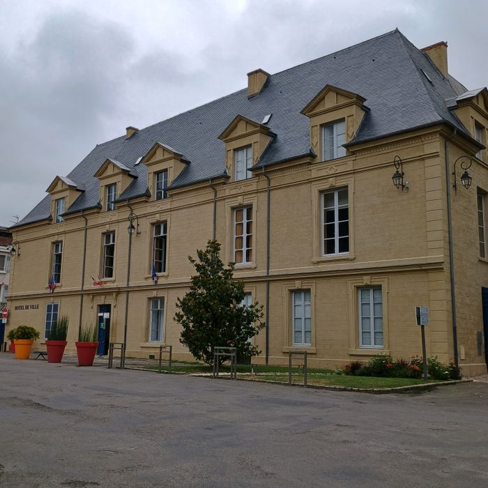 Visite commentée de l'ancien palais épiscopal aujourd'hui devenu Hôtel de Ville