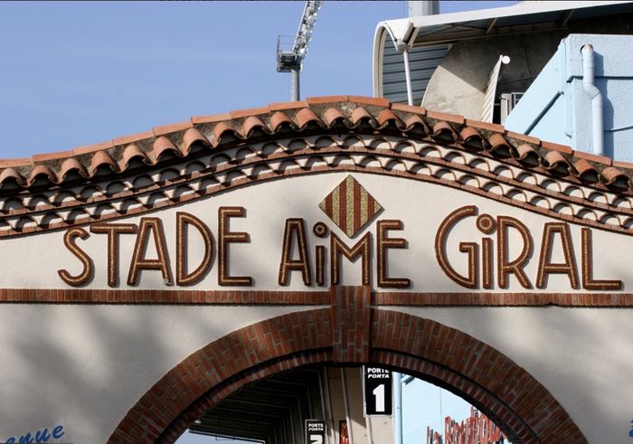 Le stade  Aimé Giral