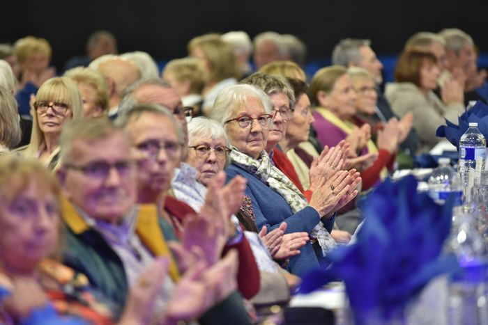 Le 1er dimanche d'octobre, le Complexe sportif se transforme en salle de banquet pour notre traditionnel repas des aînés.