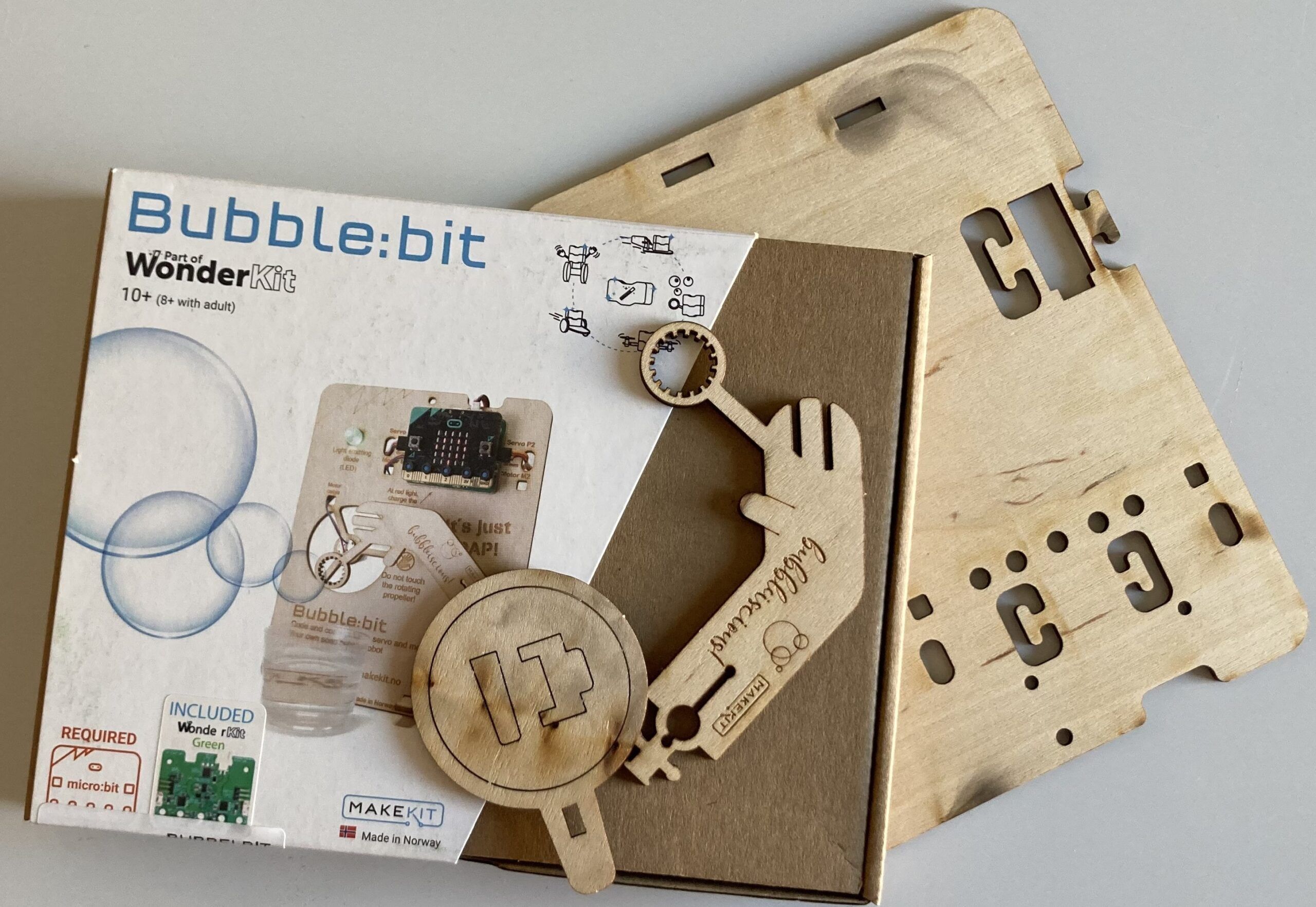 Codez un robot-bulles en famille