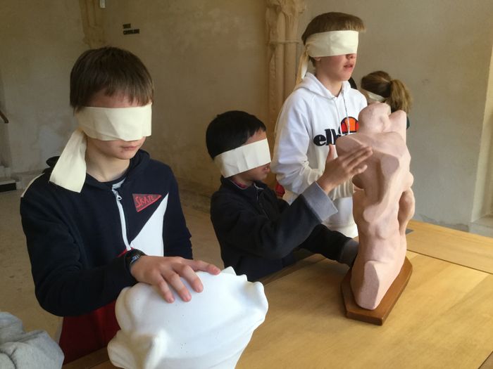 Atelier 6-12 ans - Toucher sans voir