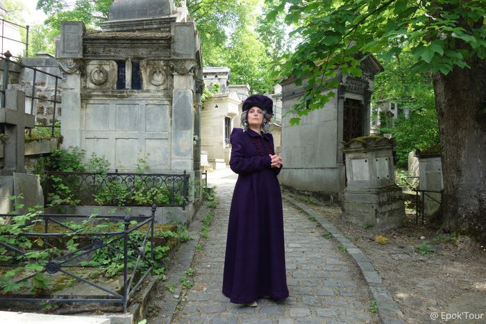 Visite insolite le cimetière du père Lachaise conté par la Grande Sibylle