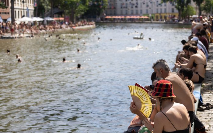Baignade estivale - Canal Saint-Martin
