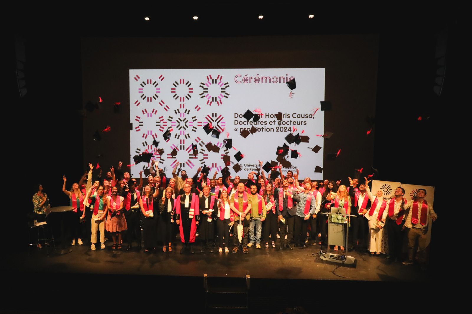 Cérémonie de remise des diplômes aux docteures et docteurs de la promotion 2025 et remise des insignes doctorat honoris causa de l'Université de Rennes