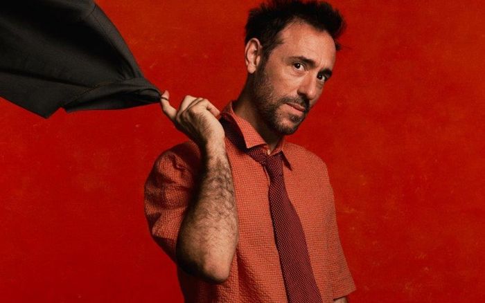 NOUVELLE SAISON DES CONCERTS CLASH : CHARLIE WINSTON ET SA MUSIQUE POP RÉINVENTENT LE CLASSIQUE