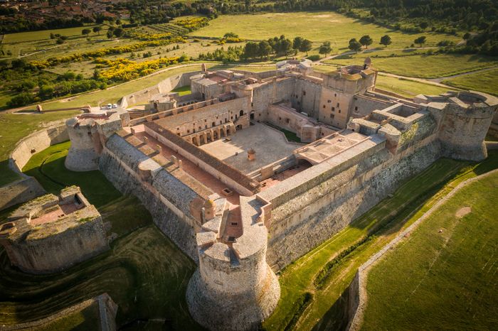 Visite libre de la forteresse de Salses