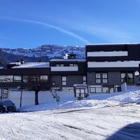 RH
