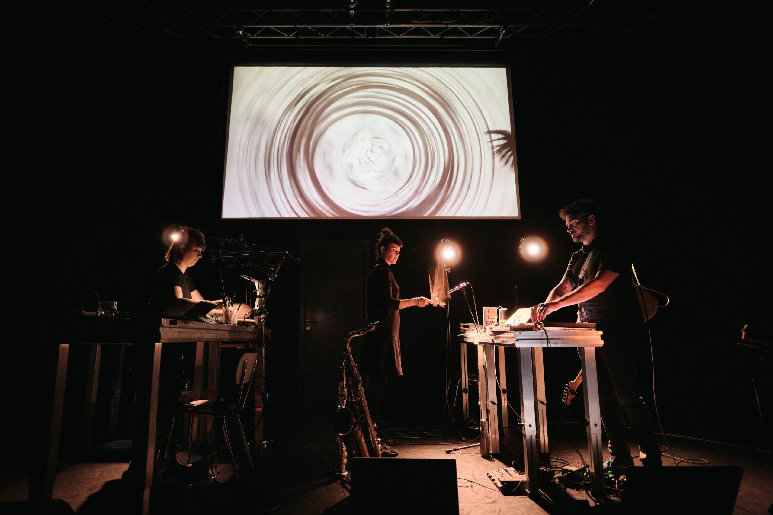JEUNE PUBLIC : MINUIT