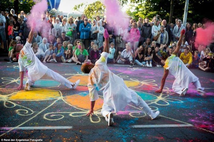 Atelier d'initiation aux chorégraphies "Color of Time" le 5 juin.