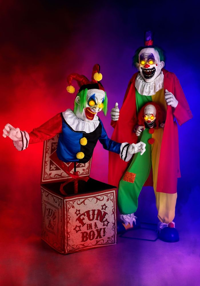 "Les clowns maléfiques débarquent aux Voiles Rouges"
