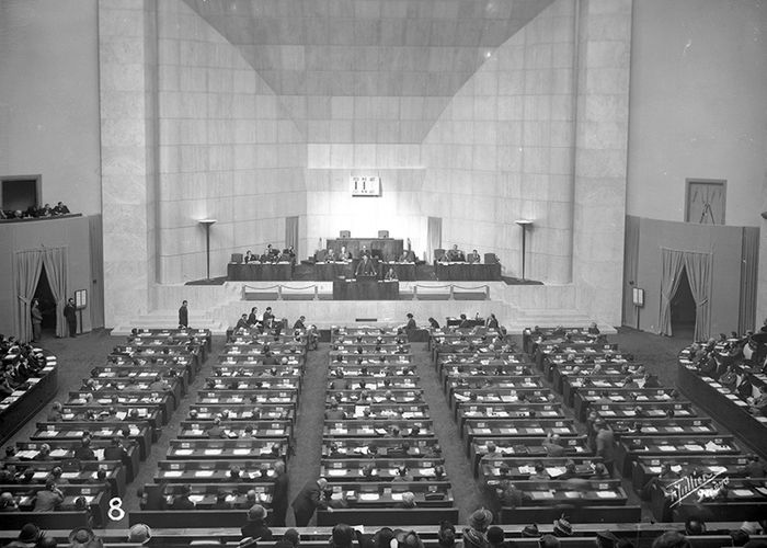 Von „Belle du Seigneur“ bis „The Deal“: Internationales Genf, ein Theater der Welt?