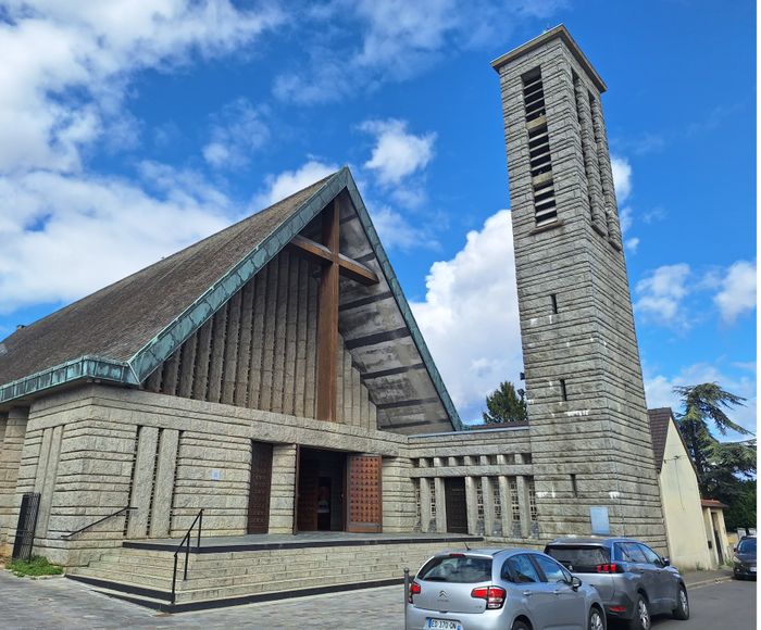 La visite guidée retracera l'histoire de cette église construite en 1956 par Roger Nedonchelle, elle présentera son architecture ainsi que son mobilier et les œuvres conçues spécifiquement pour de de…