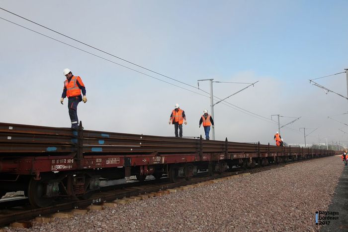 302 + 38 - Regards sur le plus gros chantier ferroviaire d'Europe
