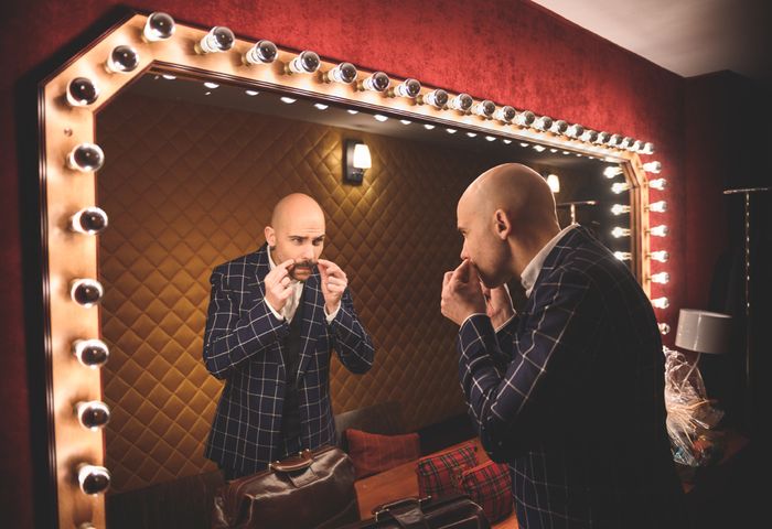 "Mental Circus" Viktor Vincent