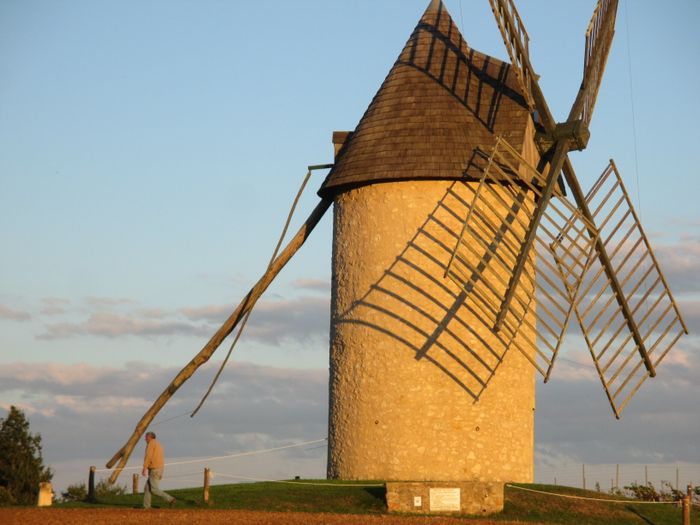 Visite guidée d'un moulin à vent qui fonctionne