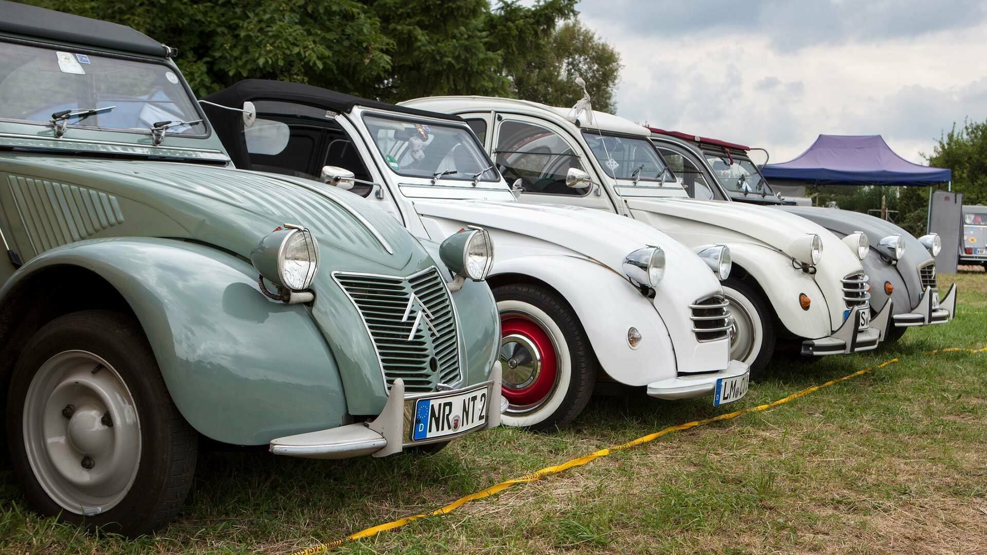 Rassemblement autos rétros