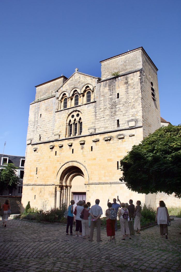 L’Eglise Saint-Etienne, sur la route du patrimoine clunisien