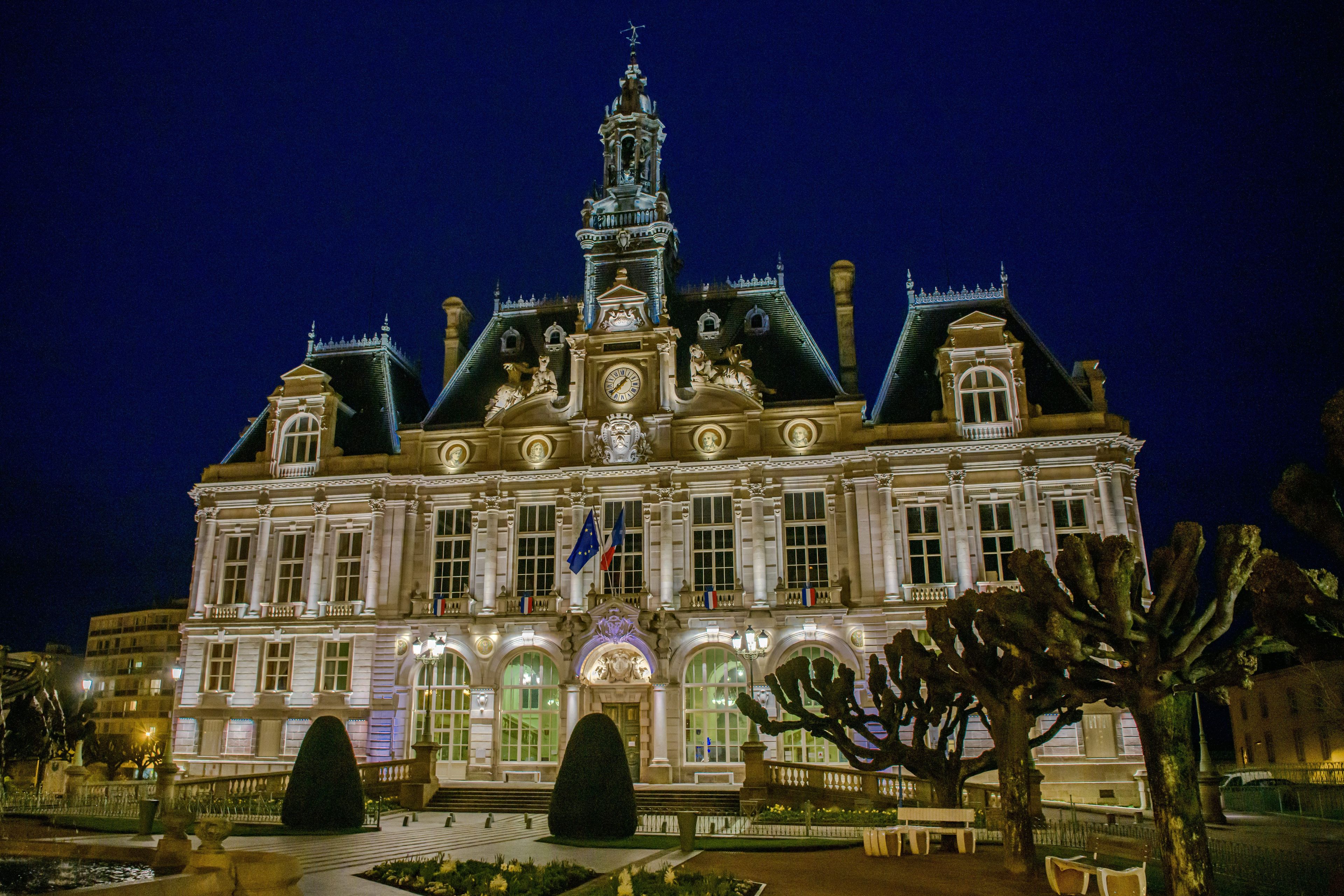 Visite insolite et décalée : l'hôtel de ville