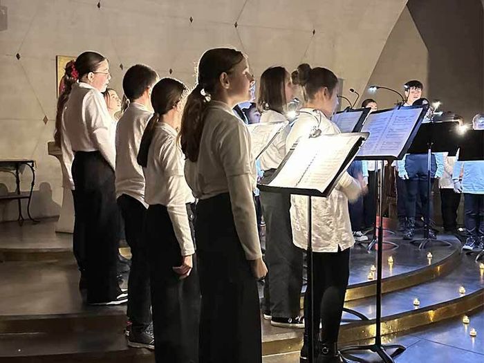 Affiche — Programme de chants "Songs for a Peaceful World"
