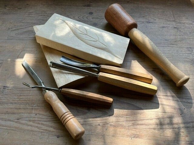Réalisation d'un bas-relief simple dans un bois tendre