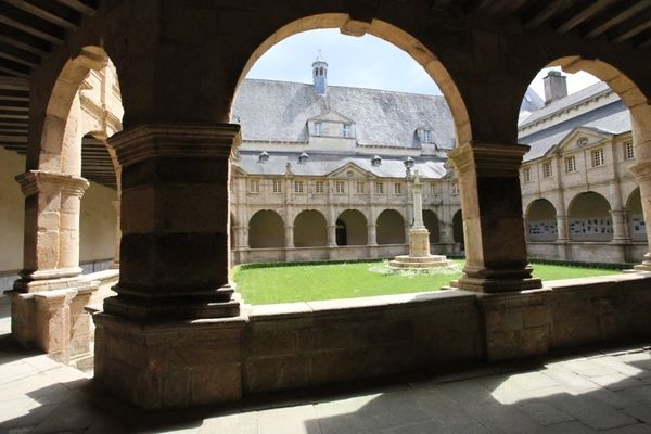 Académie de Musique et d'Arts Sacrés