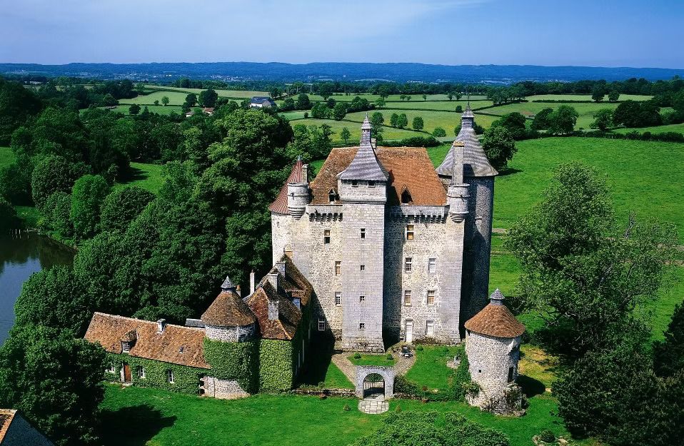 Visite guidée du château de Villemonteix