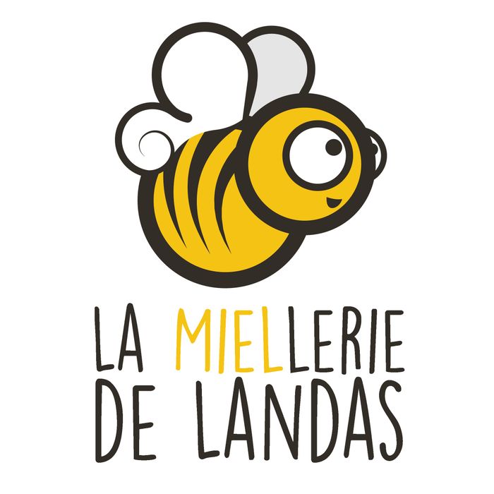 Porte "entre"ouverte de la miellerie