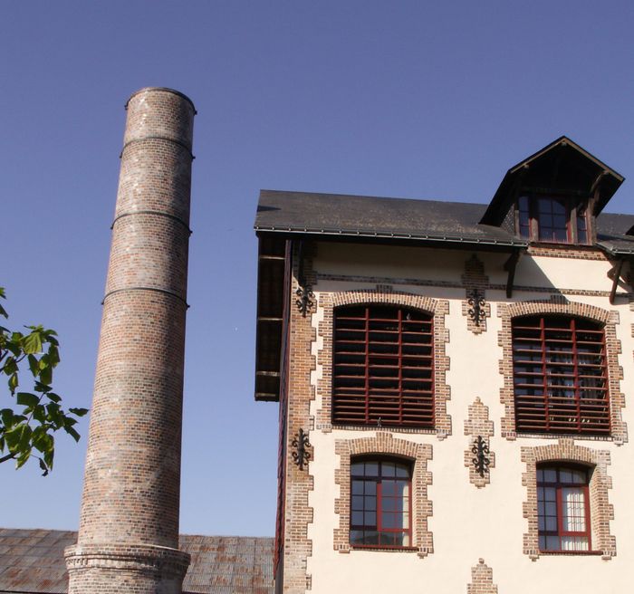 Randonnée urbaine guidée : 50 ans de réhabilitation du patrimoine industriel à Château-Renault
