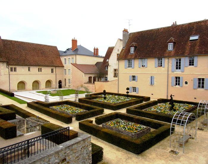 De l’abbaye Notre-Dame au musée municipal