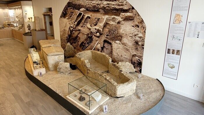 80 000 ans d'histoire et exposition temporaire de Frederico Alagna