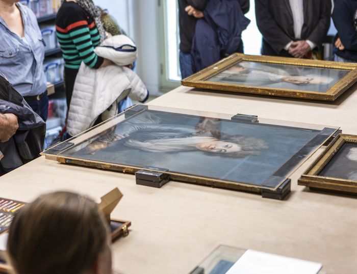 Visite des coulisses de l’atelier de restauration des arts graphiques