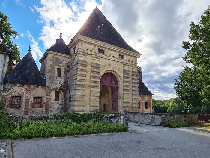 Journées du Patrimoine - Visite du château de Dampierre en Burly
