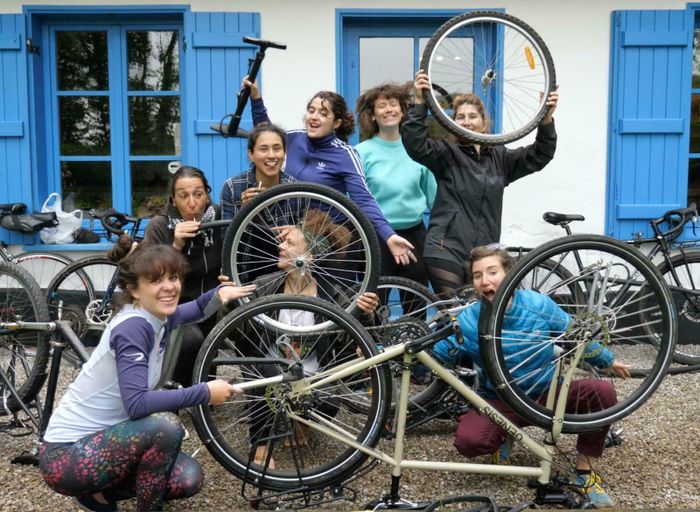 L'increvable tour au fil des saisons