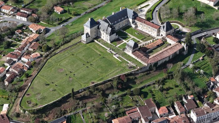 Visites guidées du Château de Chalais Talleyrand Périgord