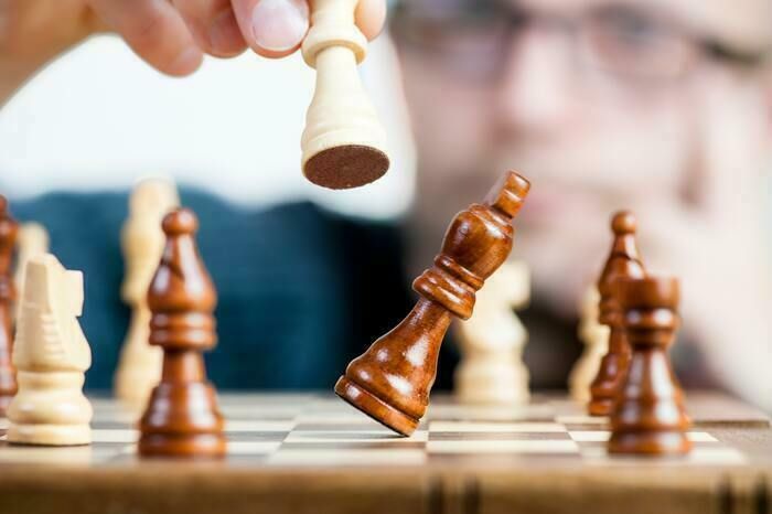 Initiez-vous aux échecs !