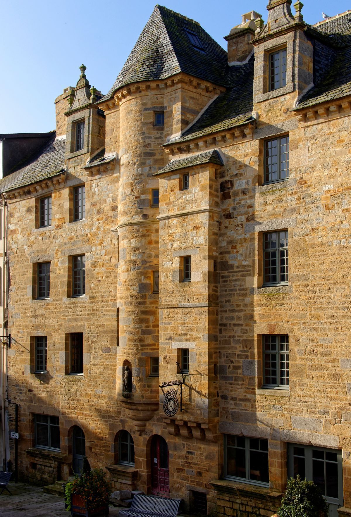 Visite guidée du chantier de restauration de la Maison Duthoya XVIIe siècle