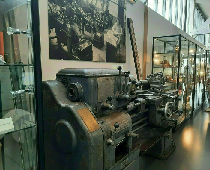 Venez découvrir la Cartoucherie Française à travers son patrimoine industriel ! Machines anciennes, outils, documents, cartouches et autres produits sont exposés à l’écomusée de la Cartoucherie.