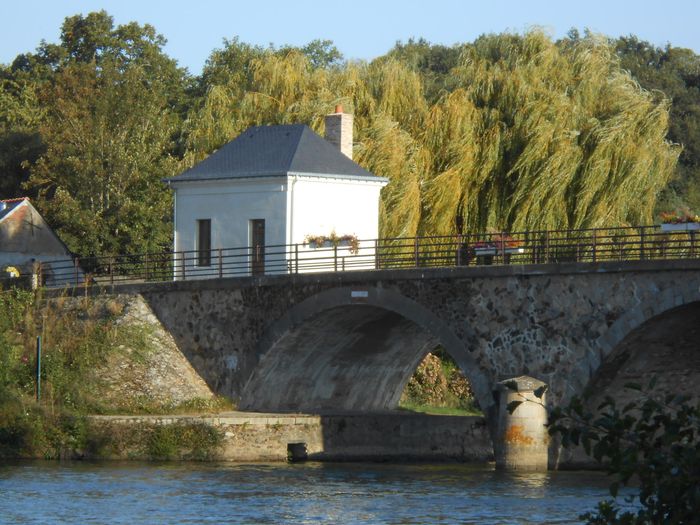 Le pont et l'octroi