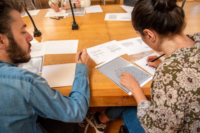Paleographic workshop-investigation at the French National Archives overseas