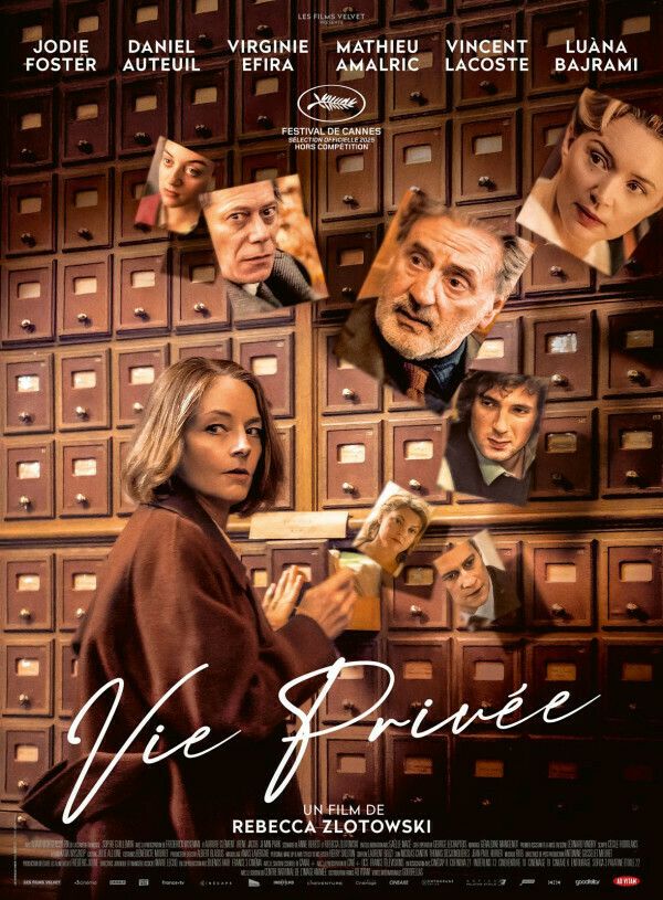 Ecran partage - Lilian Steiner est une psychiatre reconnue. Un jour, elle apprend la mort de l’une de ses patientes. Troublée, Lilian se persuade qu’il s’agit d’un assassinat, elle décide alors de ...