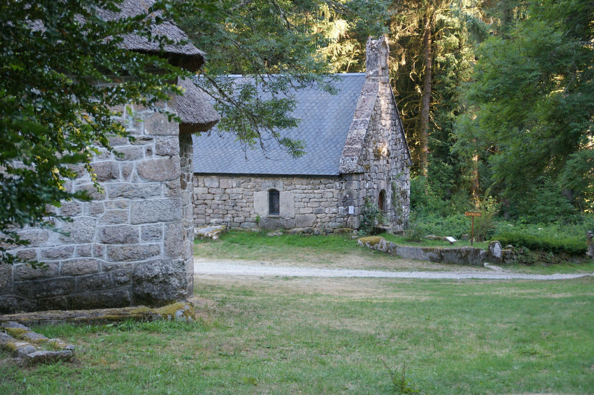 Visite guidée du village abandonné de Clédat