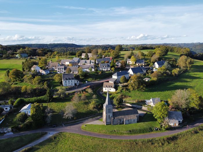 Visite guidée du village perché de Singles