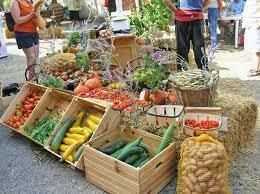 Micro Marché: producteurs d’huîtres, charcuteries, fruits et légumes